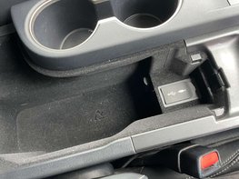 Lexus Is 2.5 IS 300h Advance CVT 4dr 51