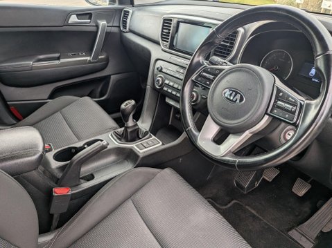 Kia Sportage 1.6 CRDi 2 Euro 6 (s/s) 5dr 9