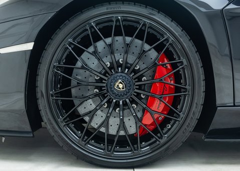 Lamborghini Aventador S LP 740-4 Roadster 