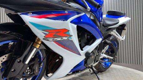 Suzuki GSX-R GSXR600 2008 K7 ONLY 14K NEW MOT 600CC SUPER SPORT 33
