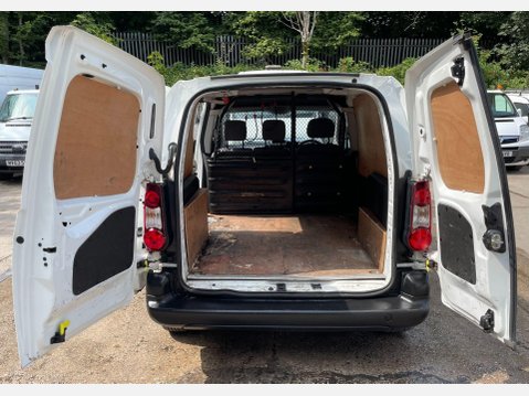 Peugeot Partner 1.6 HDi 625 Professional Panel Van 4dr Diesel Manual L1 (133 g/km, 75 bhp) 11