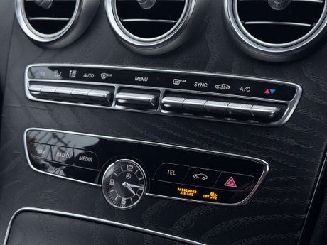 Mercedes-Benz C Class 2.0 C 220 AMG Line Premium D Auto 4dr 38