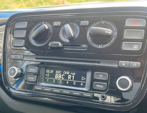 Volkswagen Up 1.0 Move Up 5dr 22