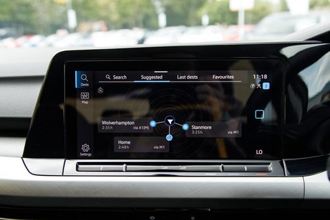 Volkswagen Golf LIFE ETSI DSG 28