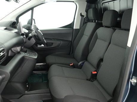 Peugeot Partner M 1.5 BlueHDi 130 Asphalt EAT8 11