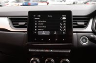 Renault Captur TECHNO E-TECH 28