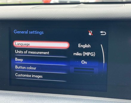 Lexus Is 2.5 IS 300h Advance CVT 4dr 31