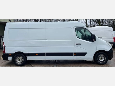 Vauxhall Movano 2.3 CDTi 3900 BiTurbo ecoFLEX Trabus L3 H2 (s/s) 5dr 11
