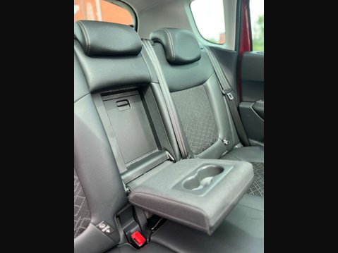 Peugeot 3008 1.6 3008 Allure e-HDi Semi-Auto 5dr 18