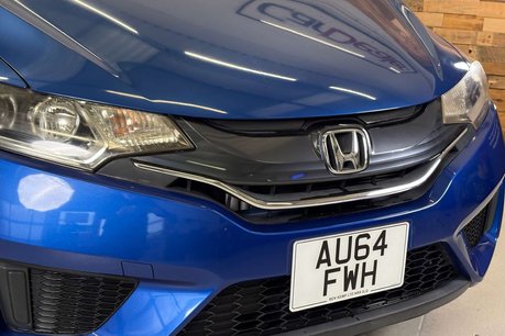 Honda Jazz 1.3L DOHC i-VTEC 23