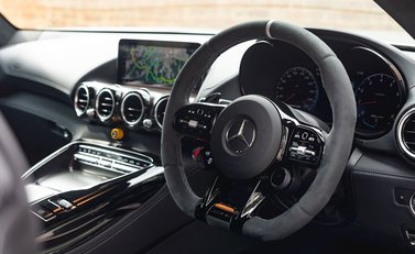 Mercedes-Benz AMG GT R GT R Pro 11