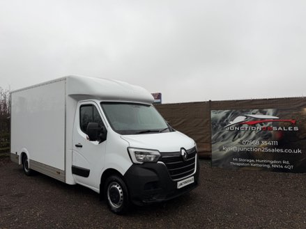 Renault Master 2.3 dCi ENERGY 35 Business Platform Cab FWD LWB Euro 6 (s/s) 2dr