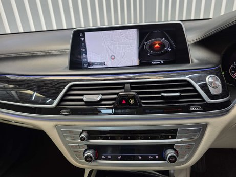BMW 7 Series 3.0 740d M Sport Saloon 4dr Diesel Auto xDrive Euro 6 (s/s) (320 ps) 26