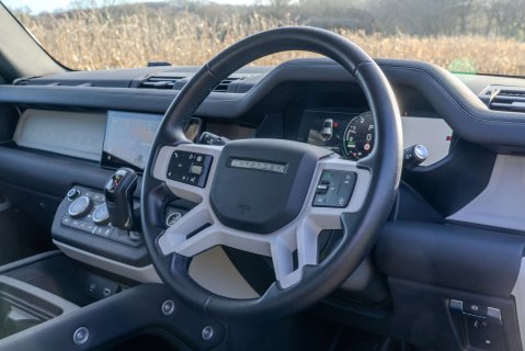 Land Rover Defender P400e XS Edition 14
