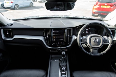 Volvo XC60 D4 MOMENTUM 3