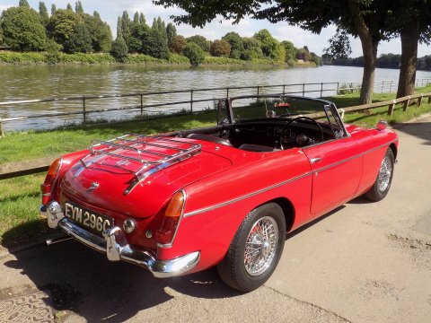 MG MGB MK1 'Pull Door Handle' ROADSTER 85