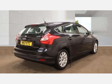 Ford Focus 1.6 Titanium Hatchback 5dr Petrol Manual Euro 5 (125 ps) 4
