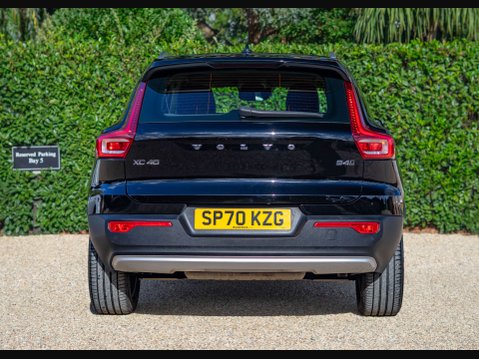 Volvo XC40 2.0 XC40 Inscription B4 MHEV AWD Auto 4WD 5dr 6