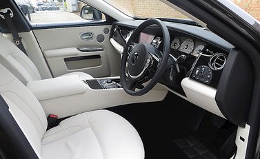 Rolls-Royce Ghost 9