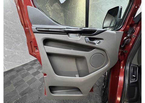 Ford Transit Custom 2.0 300 EcoBlue Limited Crew Van Double Cab 5dr Diesel Manual L1 H1 Euro 6 51