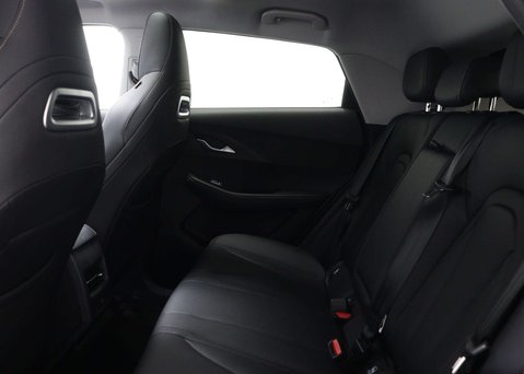 OMODA 5 1.6 5 Noble Auto 5dr 50