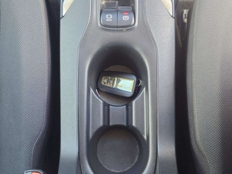 Toyota Corolla 1.8 VVT-h Design Touring Sports 5dr Petrol Hybrid CVT Euro 6 (s/s) (122 ps) 29
