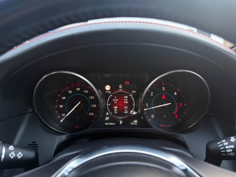 Jaguar XF 2.0d R-Sport Auto Euro 6 (s/s) 4dr 100