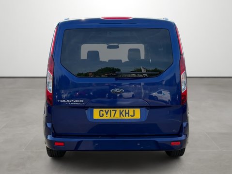 Ford Tourneo Connect 1.5 TDCi 120 Titanium 5dr 8