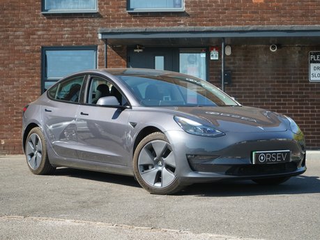 Tesla Model 3 LONG RANGE AWD Ryzen GROK AI Pano Roof Heat Pump Adaptive LEDs VAT Q