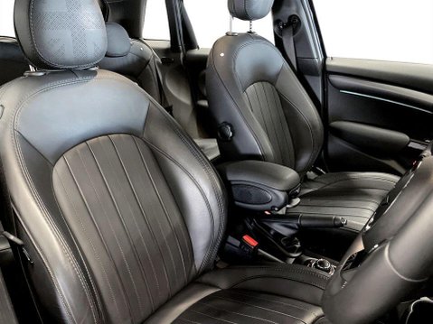 Mini Hatch 1.5 Cooper Exclusive Hatchback 5dr Petrol Steptronic Euro 6 (s/s) (136 ps) 11