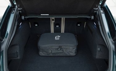 Porsche Taycan GTS Sport Turismo 33