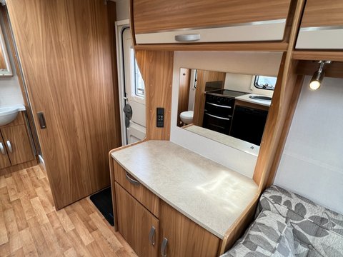 Lunar Quasar 462   26