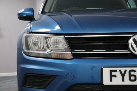 Volkswagen Tiguan SE NAV TDI BMT 4MOTION 24