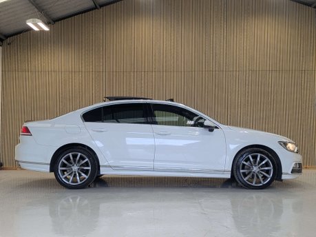 Volkswagen Passat 2.0 Passat R-Line TDI BlueMotion Technology Semi-Auto 4dr 13