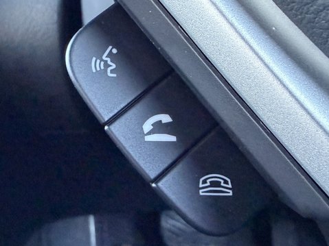 Suzuki Vitara 1.5 Hybrid Motion 5dr AGS 32