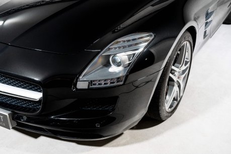 Mercedes-Benz SLS AMG ROADSTER. NOW SOLD. SIMILAR REQUIRED. PLEASE CALL 01903 254800. 31