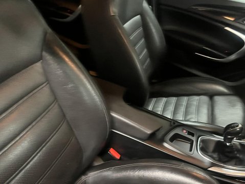 Vauxhall Insignia 2.0 CDTi SRi Euro 5 5dr 4