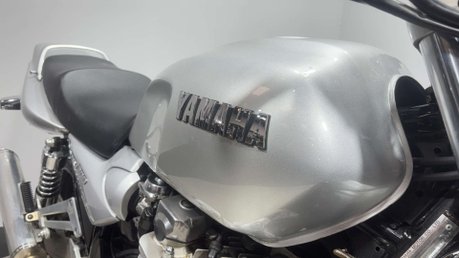 Yamaha XJR1300 2001 37K 1 OWNER NEW MOT SERVICED MUSCLE BIKE 1300CC 25