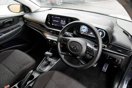 Hyundai BAYON T-GDI SE CONNECT DCT MHEV