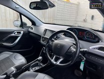 Peugeot 2008 1.5 BlueHDi Allure SUV 5dr Auto Diesel EAT Euro 6 (s/s) (120 ps) 9