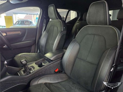 Volvo XC40 1.5 T3 R-Design Euro 6 (s/s) 5dr 7