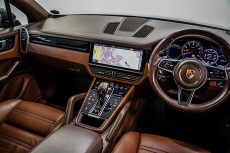Porsche Cayenne 3.0T V6 SUV 5dr Petrol TiptronicS 4WD Euro 6 (s/s) (340 ps) 8
