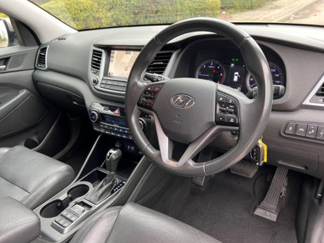 Hyundai TUCSON 2.0 CRDi Premium Auto 4WD Euro 6 5dr 74