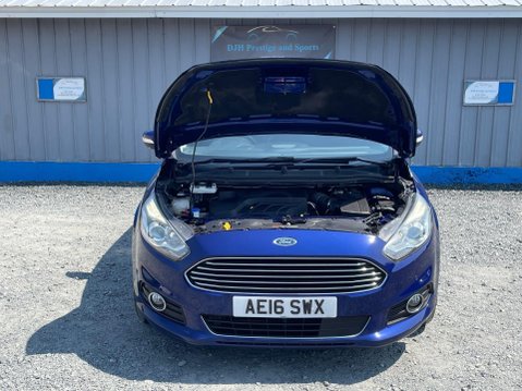 Ford S-Max 2.0 TDCi Titanium Euro 6 (s/s) 5dr 8