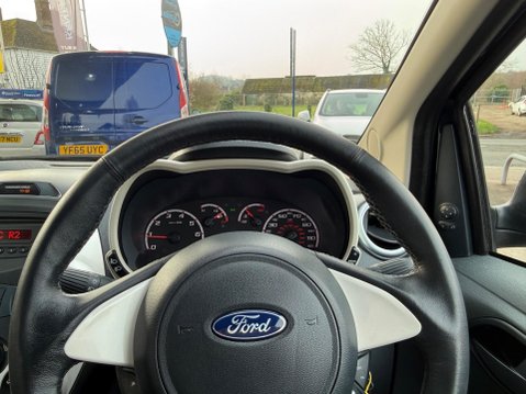 Ford Ka 1.2 Zetec Euro 5 (s/s) 3dr 29