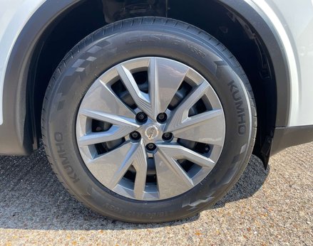 Nissan Qashqai 1.3 Qashqai Visia DiG-T MHEV 5dr 14