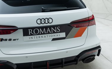 Audi RS6 GT 40