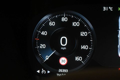 Volvo XC40 2.0 XC40 Inscription Pro B4 MHEV Auto 5dr 36