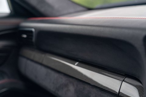 Porsche 911 3.8 911 Carrera GTS PDK 15