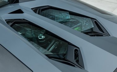 Lamborghini Aventador S LP 740-4 ROADSTER 33